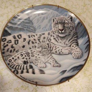 Franklin Mint Snow Leopards Decorative Plate *